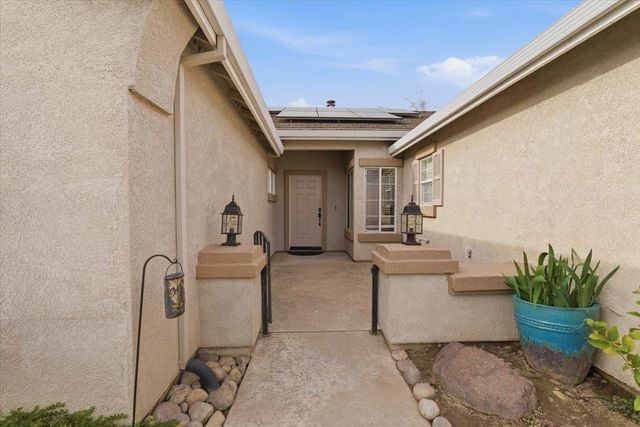 2681 Ponderosa Dr, Lodi, CA 95242