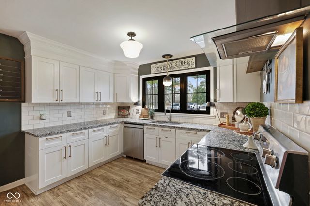 7643 Dean Road, Indianapolis, IN 46240