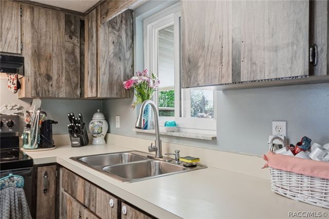 7020 W Grant Street, Homosassa, FL 34448