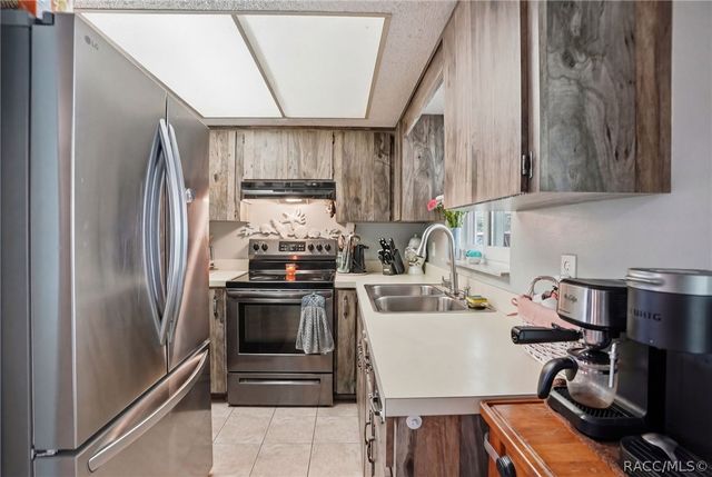 7020 W Grant Street, Homosassa, FL 34448