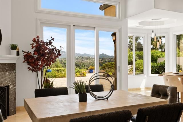 12055 Tretagnier Circle, Rancho Bernardo (san Diego), CA 92128