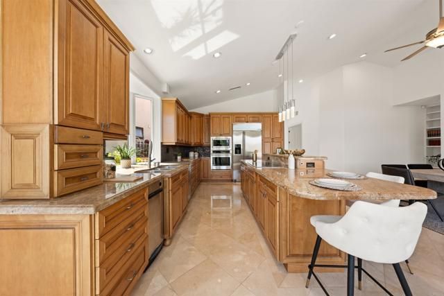 12055 Tretagnier Circle, Rancho Bernardo (san Diego), CA 92128