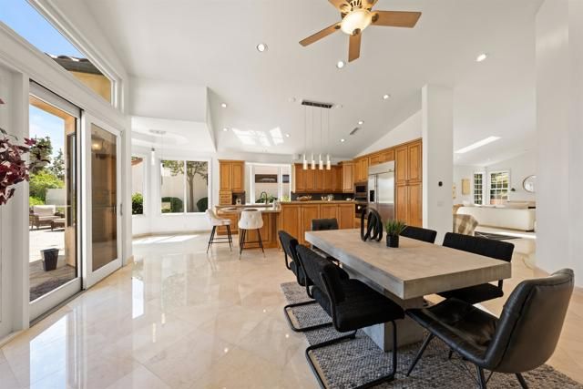 12055 Tretagnier Circle, Rancho Bernardo (san Diego), CA 92128