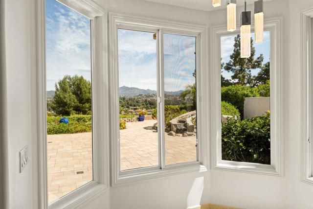 12055 Tretagnier Circle, Rancho Bernardo (san Diego), CA 92128