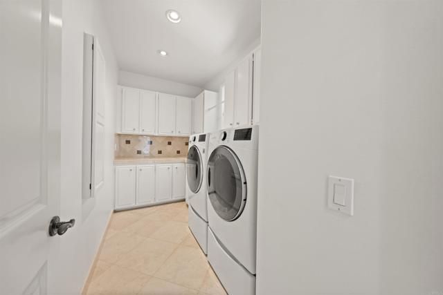 12055 Tretagnier Circle, Rancho Bernardo (san Diego), CA 92128