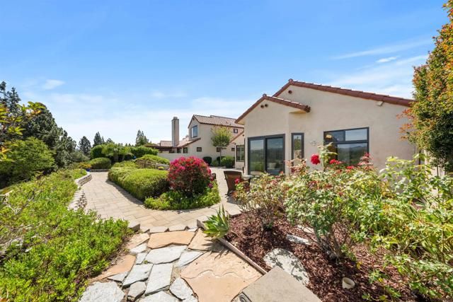 12055 Tretagnier Circle, Rancho Bernardo (san Diego), CA 92128