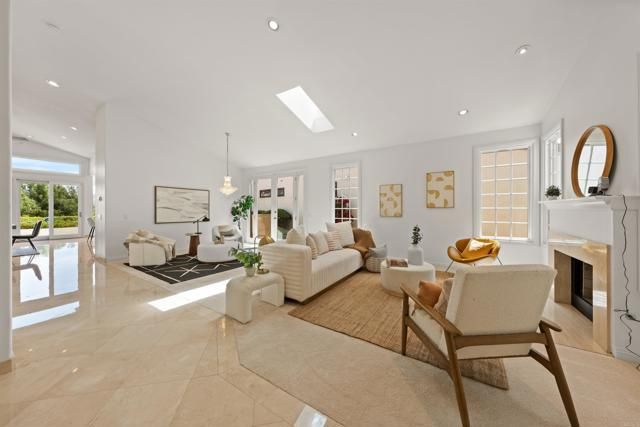 12055 Tretagnier Circle, Rancho Bernardo (san Diego), CA 92128