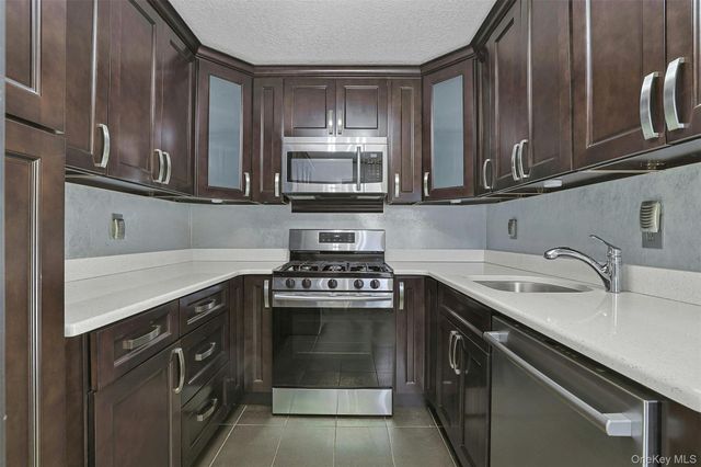 51 Vista Drive B341, Nanuet, NY 10954