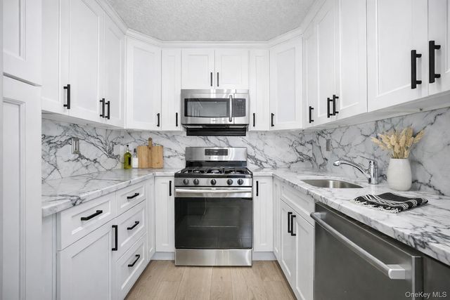 51 Vista Drive B341, Nanuet, NY 10954