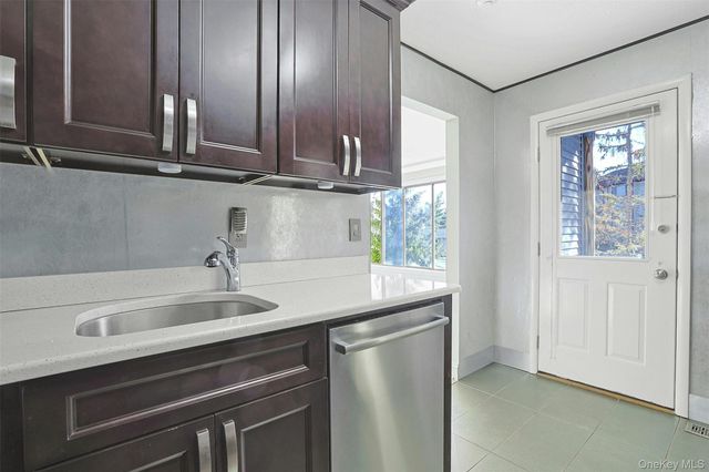 51 Vista Drive B341, Nanuet, NY 10954