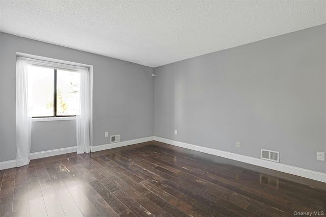 51 Vista Drive B341, Nanuet, NY 10954