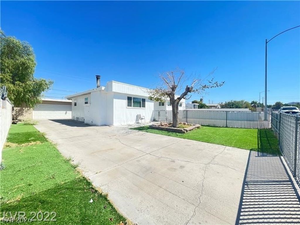 249 Shoshone Lane, Henderson, NV 89015