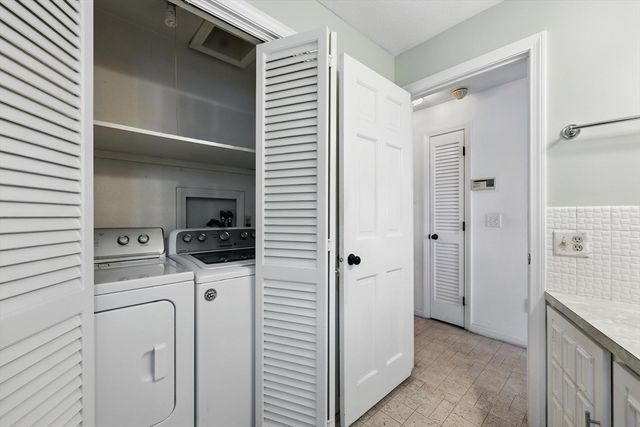 6 Mclean Parkway, Ludlow, MA 01056