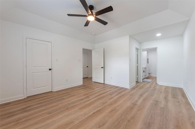 4213 Houx Street, Bacliff, TX 77518