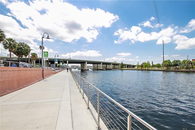 1202 E 32ND AVENUE, Tampa, FL 33603