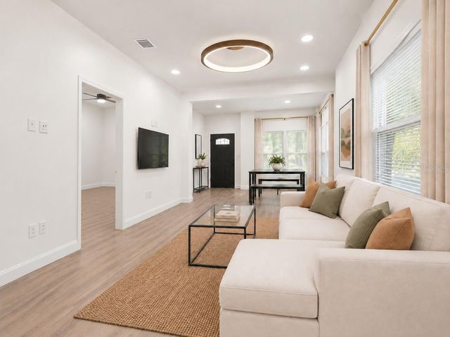 1202 E 32ND AVENUE, Tampa, FL 33603