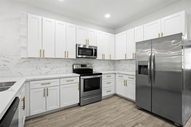 1202 E 32ND AVENUE, Tampa, FL 33603