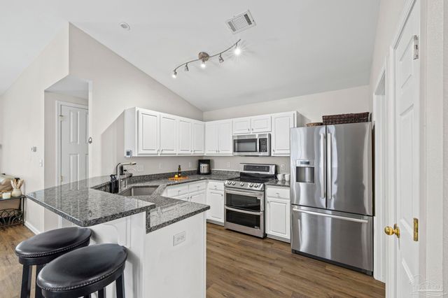 3747 Boardwalk Ct, Gulf Breeze, FL 32563