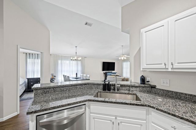 3747 Boardwalk Ct, Gulf Breeze, FL 32563