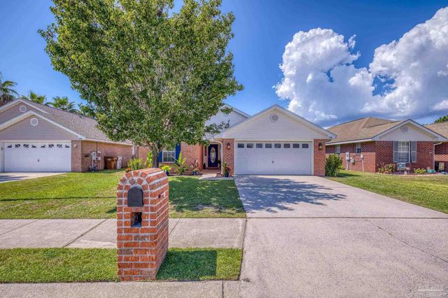 3747 Boardwalk Ct, Gulf Breeze, FL 32563