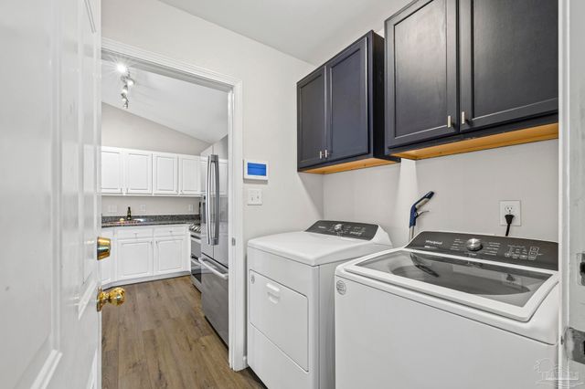 3747 Boardwalk Ct, Gulf Breeze, FL 32563