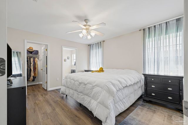 3747 Boardwalk Ct, Gulf Breeze, FL 32563