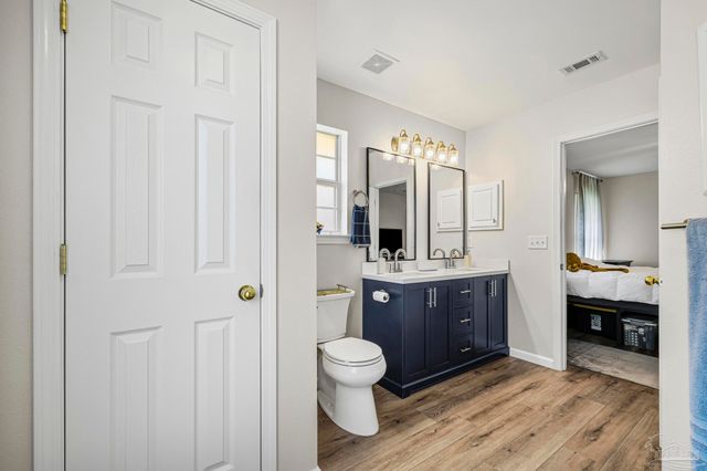 3747 Boardwalk Ct, Gulf Breeze, FL 32563