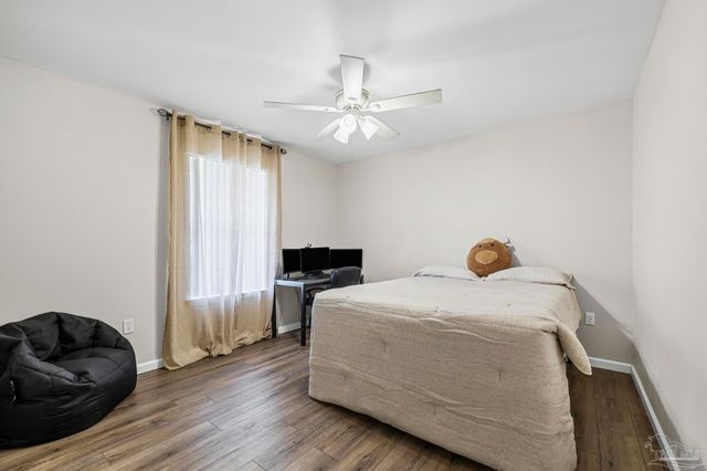 3747 Boardwalk Ct, Gulf Breeze, FL 32563