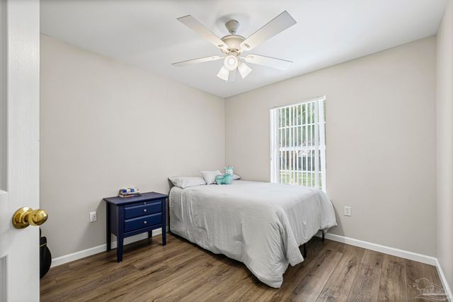 3747 Boardwalk Ct, Gulf Breeze, FL 32563