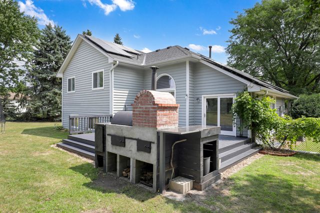 8841 Loch Lomond Court, Brooklyn Park, MN 55443
