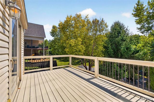 5450 Hagemann Pointe Drive, St Louis, MO 63128
