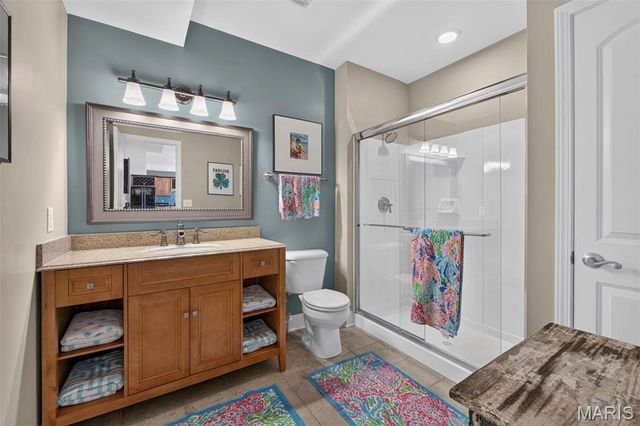 5450 Hagemann Pointe Drive, St Louis, MO 63128