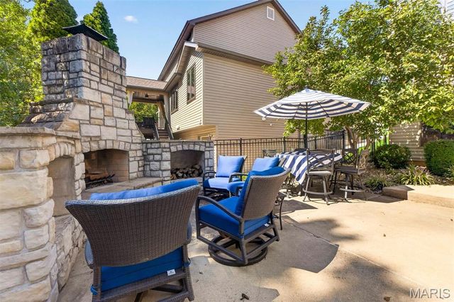 5450 Hagemann Pointe Drive, St Louis, MO 63128