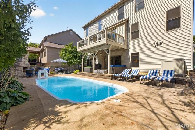5450 Hagemann Pointe Drive, St Louis, MO 63128
