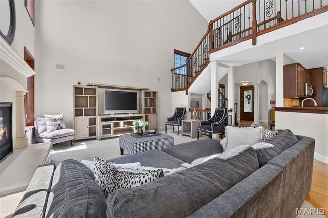 5450 Hagemann Pointe Drive, St Louis, MO 63128