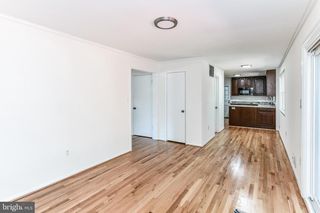 5012 SIDEBURN RD, Fairfax, VA 22032