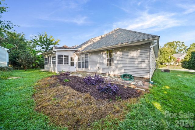 6414 Goldenblush Circle, Charlotte, NC 28269