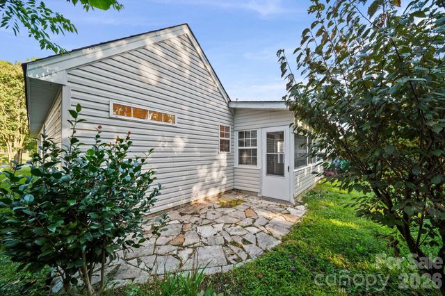 6414 Goldenblush Circle, Charlotte, NC 28269