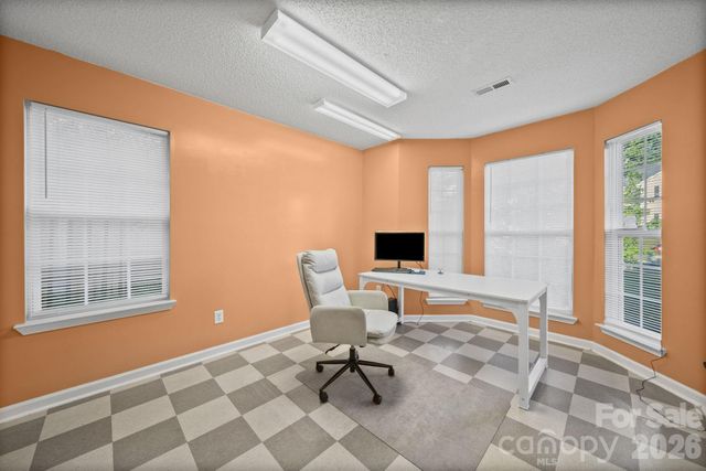 6414 Goldenblush Circle, Charlotte, NC 28269