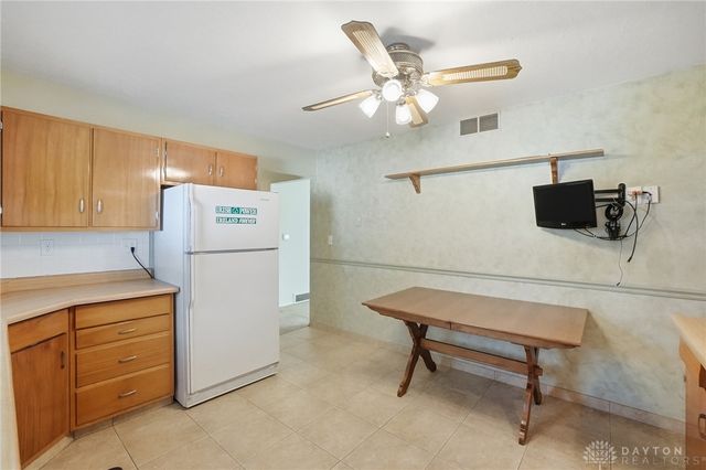 877 Woodhill Road, Riverside, OH 45431