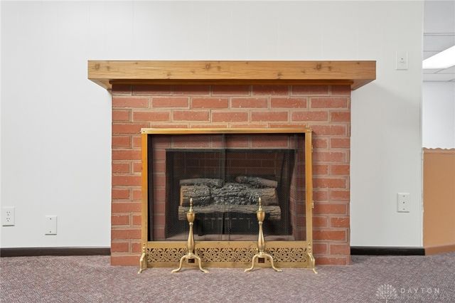 877 Woodhill Road, Riverside, OH 45431
