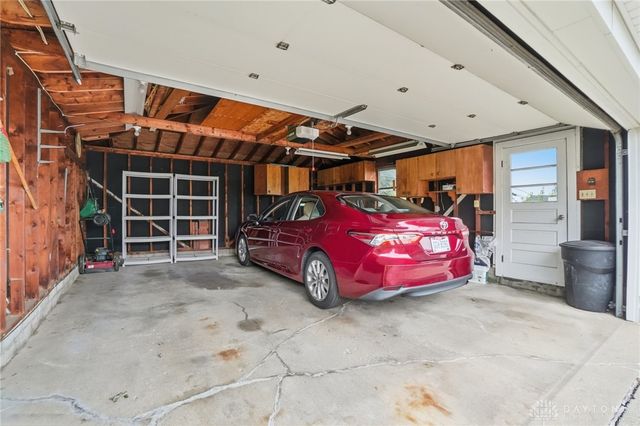 877 Woodhill Road, Riverside, OH 45431