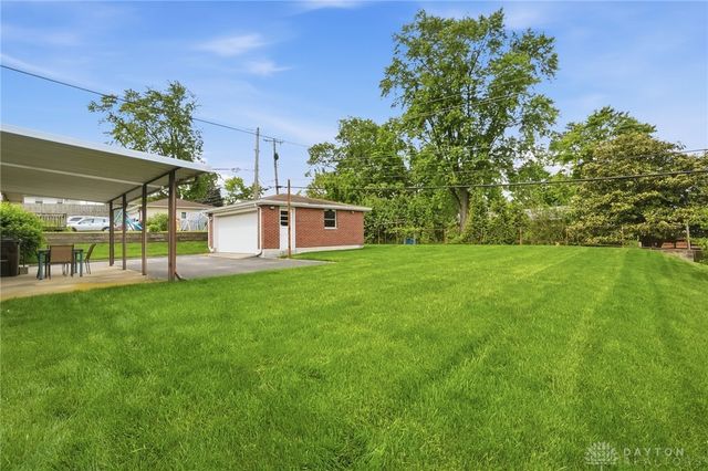 877 Woodhill Road, Riverside, OH 45431