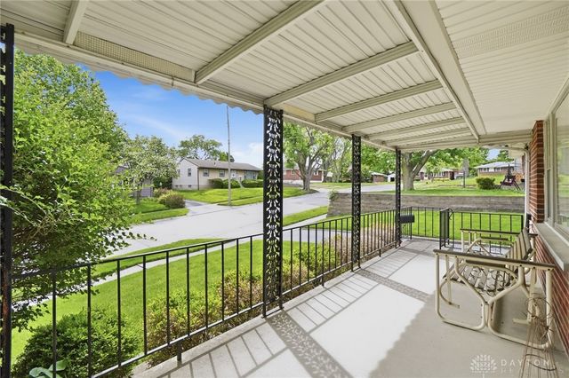 877 Woodhill Road, Riverside, OH 45431