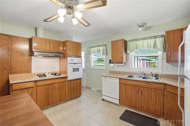 877 Woodhill Road, Riverside, OH 45431