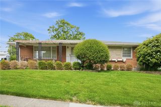 877 Woodhill Road, Riverside, OH 45431
