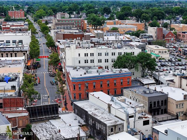 14 W Front Street, 2F, Red Bank, NJ 07701