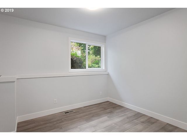 4453 Sw Melville, Portland, OR 97221