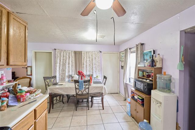 1629 Demaree Lane, Houston, TX 77029