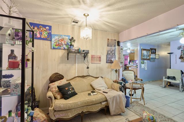 1629 Demaree Lane, Houston, TX 77029